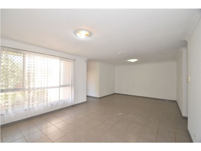 2/6 Harth Street, Rockville QLD 4350