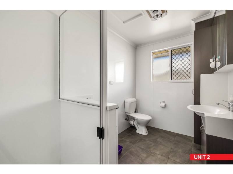 1 & 2/16 Behland Street, Kearneys Spring QLD 4350