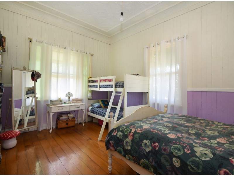 192 South Street, Centenary Heights QLD 4350