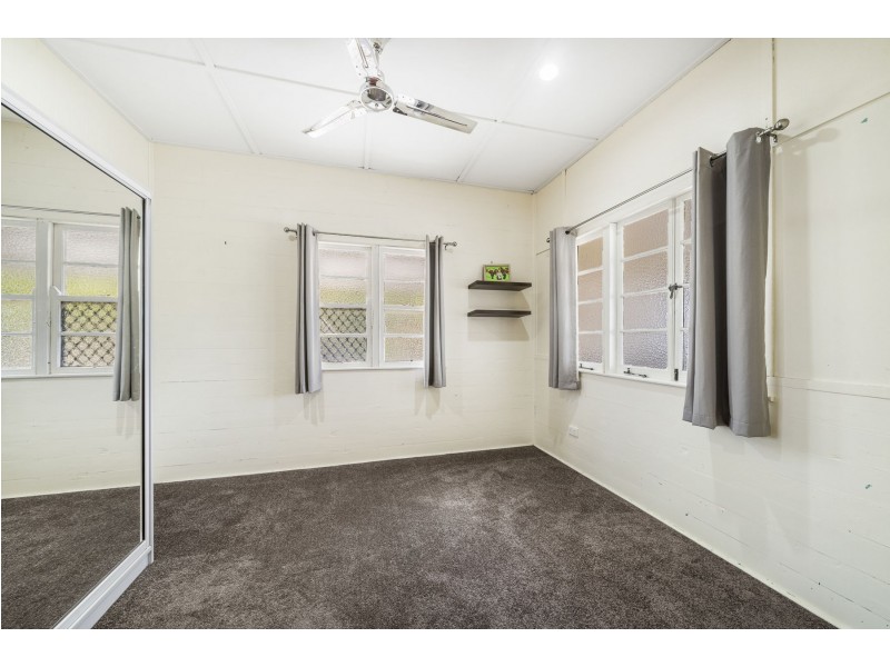 8 Hirst Street, Greenmount QLD 4359