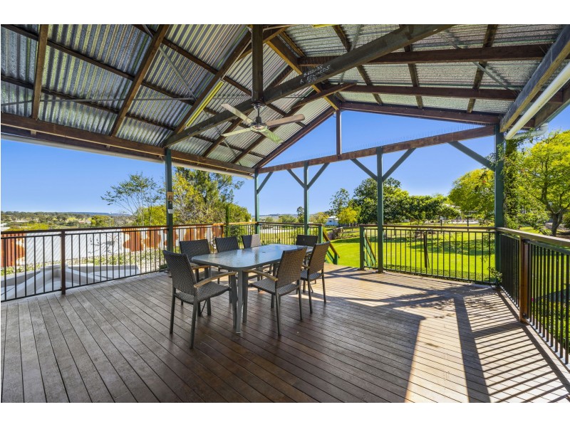 8 Hirst Street, Greenmount QLD 4359