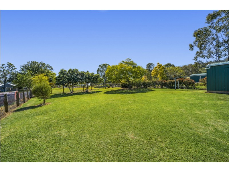 8 Hirst Street, Greenmount QLD 4359