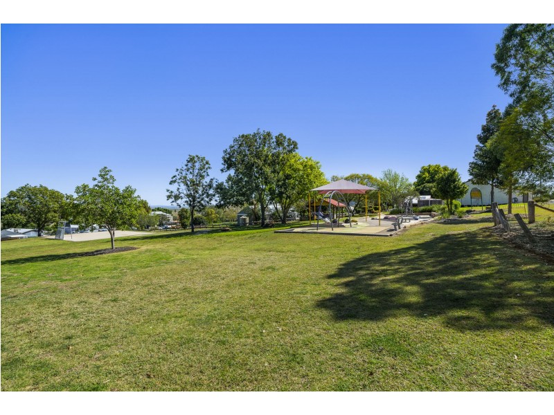 8 Hirst Street, Greenmount QLD 4359