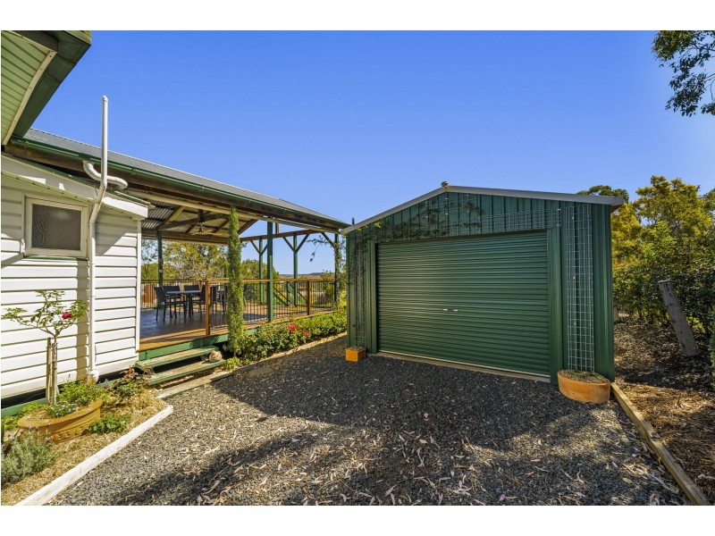 8 Hirst Street, Greenmount QLD 4359