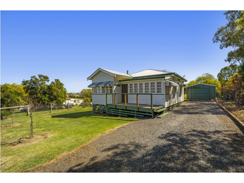 8 Hirst Street, Greenmount QLD 4359