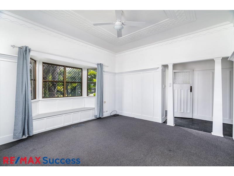 220 Bridge St, Newtown QLD 4350