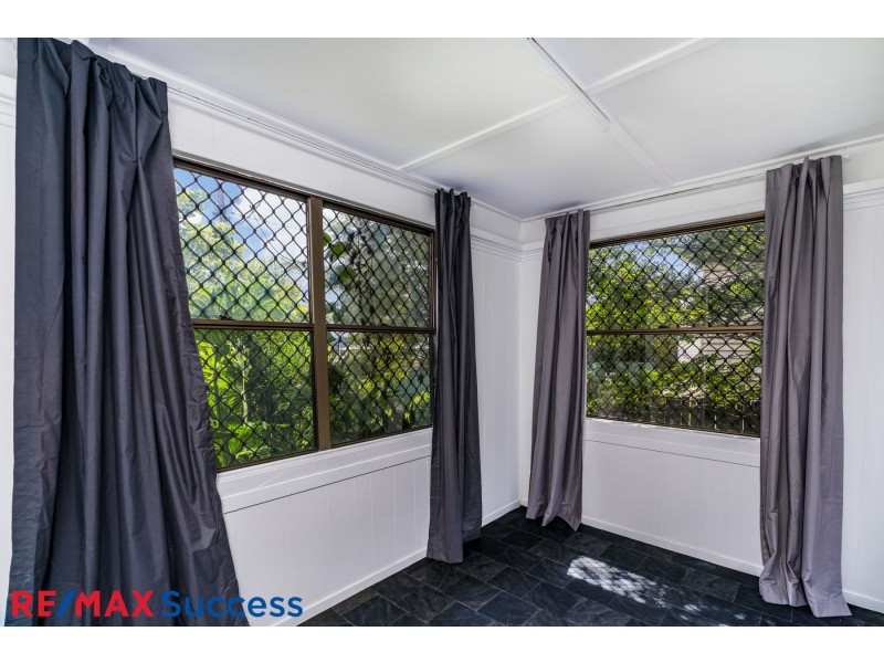 220 Bridge St, Newtown QLD 4350