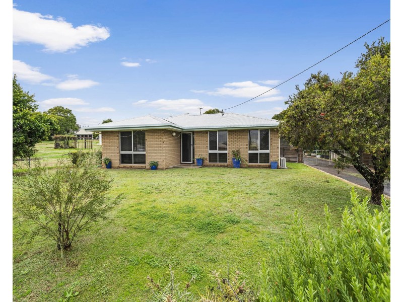 26 Daher Street, Goombungee QLD 4354