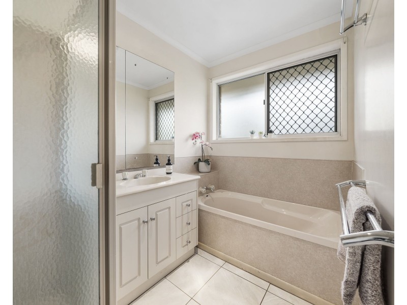 26 Daher Street, Goombungee QLD 4354