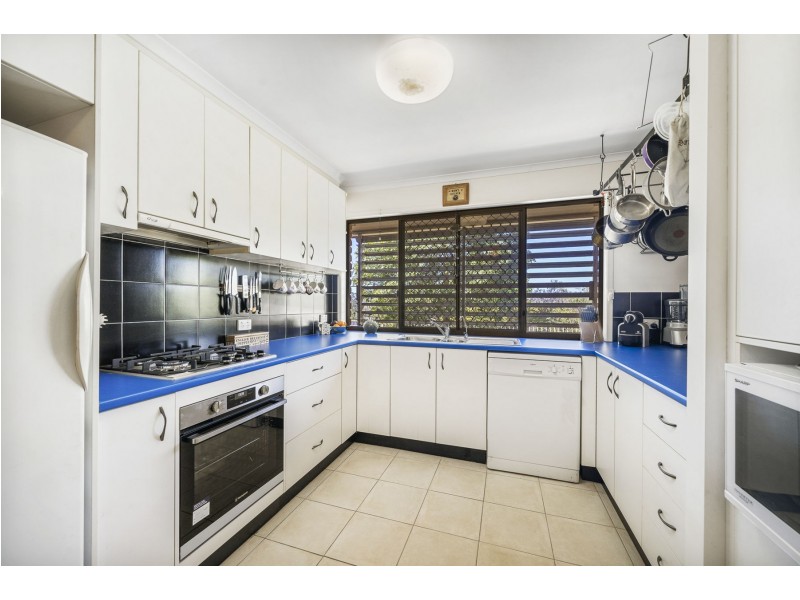 100 Hogg Street, Wilsonton Heights QLD 4350