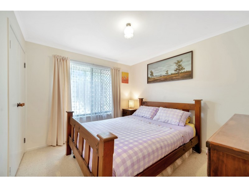 100 Hogg Street, Wilsonton Heights QLD 4350