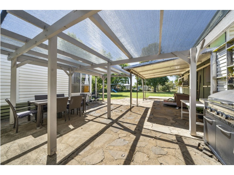 40 Cay Street, Newtown QLD 4350