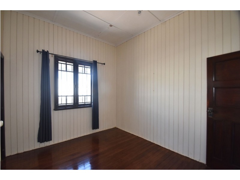 51 Mary Street, Mount Lofty QLD 4350