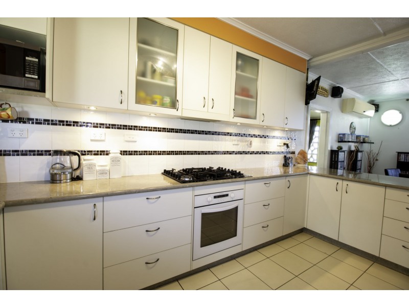 47 East Street, Mornington QLD 4825