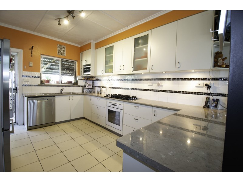 47 East Street, Mornington QLD 4825