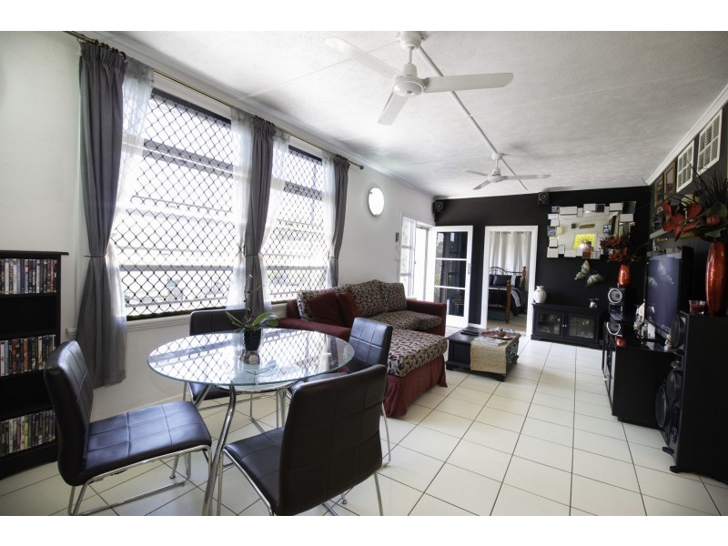 47 East Street, Mornington QLD 4825