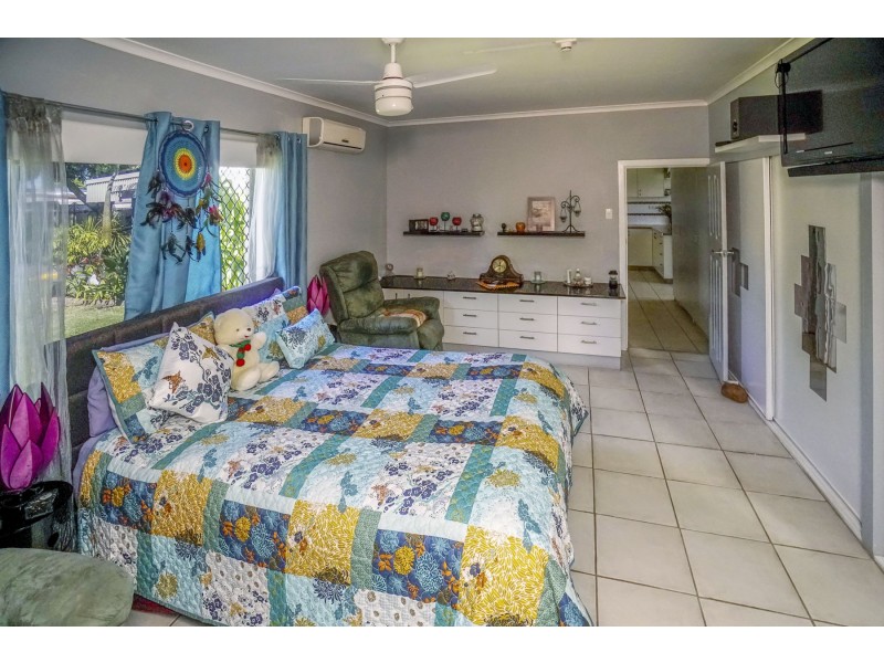 47 East Street, Mornington QLD 4825