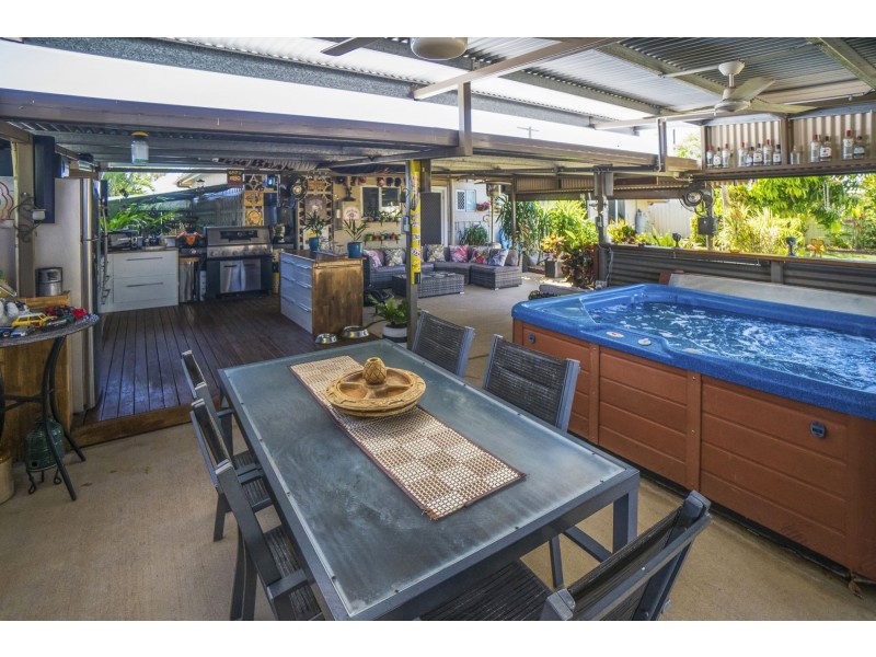 47 East Street, Mornington QLD 4825