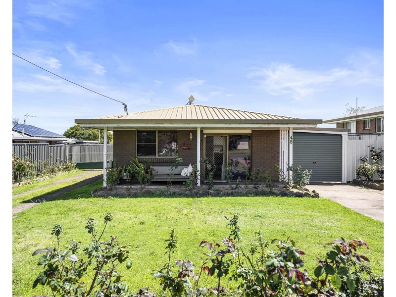 45 Daher Street, Goombungee QLD 4354