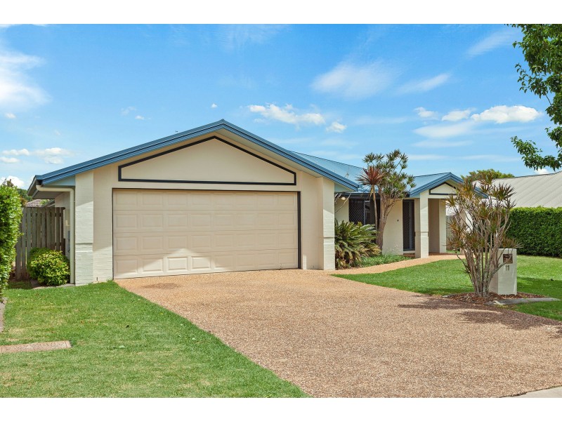 11 Scullin Street, Middle Ridge QLD 4350