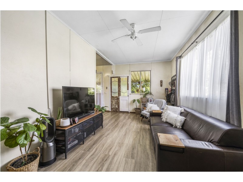 9 Brim Street, Newtown QLD 4350