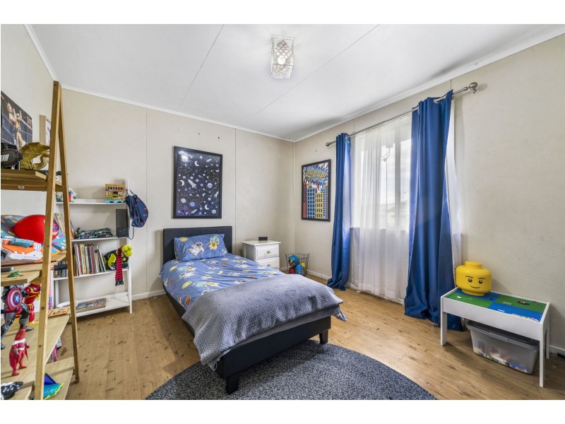 9 Brim Street, Newtown QLD 4350