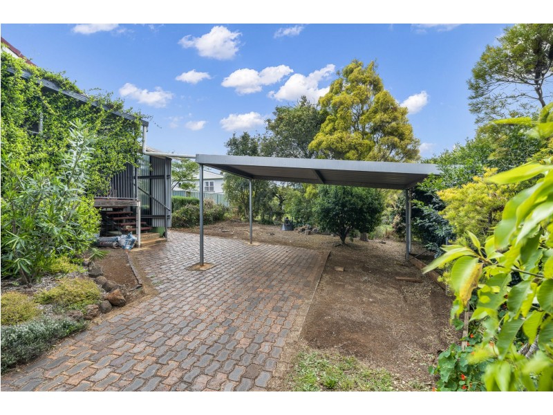 9 Brim Street, Newtown QLD 4350