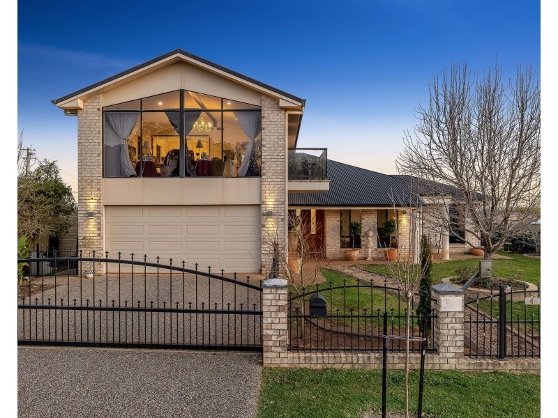 4 Weale Street, Mount Kynoch QLD 4350