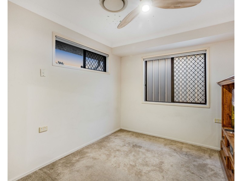 4 Weale Street, Mount Kynoch QLD 4350