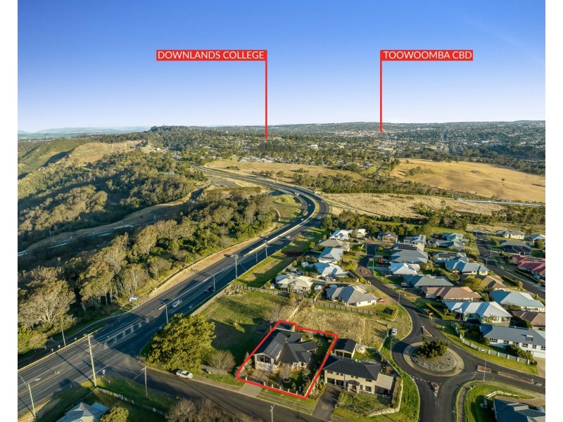 4 Weale Street, Mount Kynoch QLD 4350