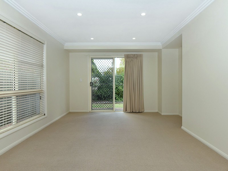 1/11 Albert Street, Newtown QLD 4350