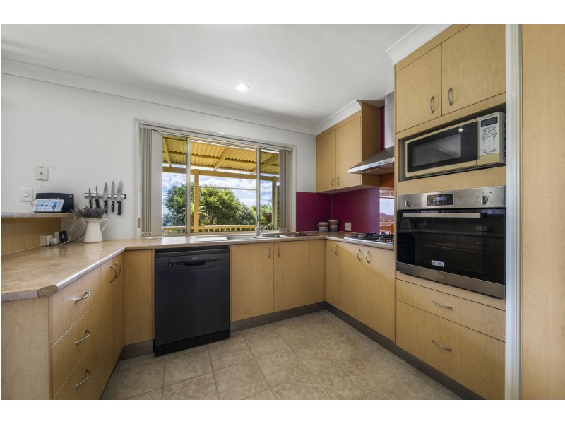 39 Dalzell Crescent, Darling Heights QLD 4350