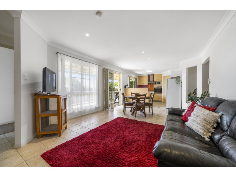 39 Dalzell Crescent, Darling Heights QLD 4350