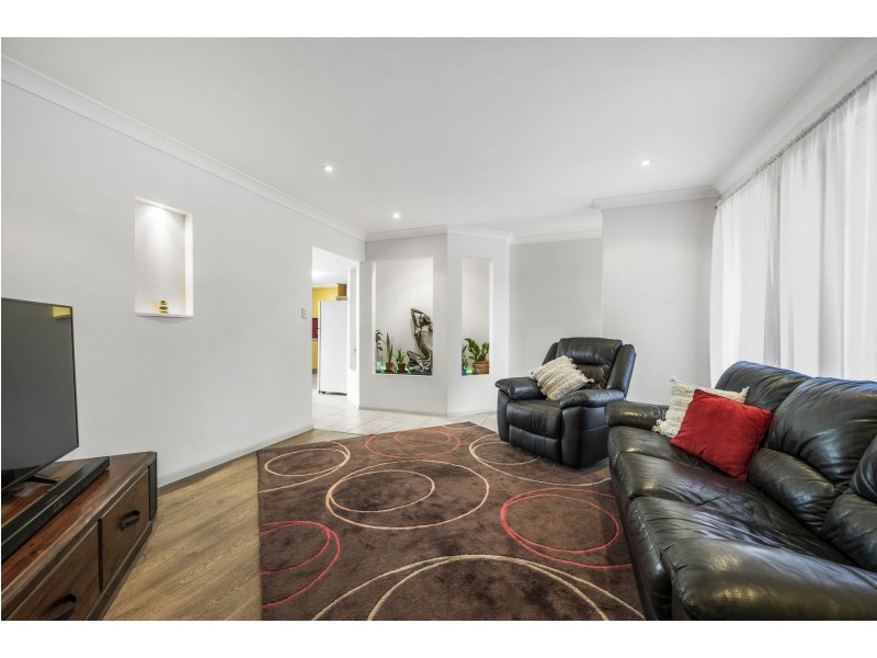 39 Dalzell Crescent, Darling Heights QLD 4350