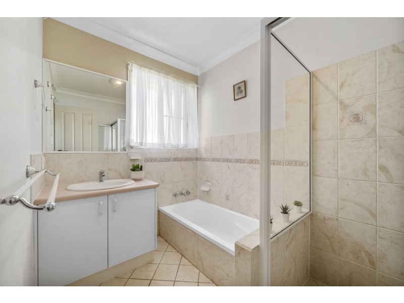 39 Dalzell Crescent, Darling Heights QLD 4350