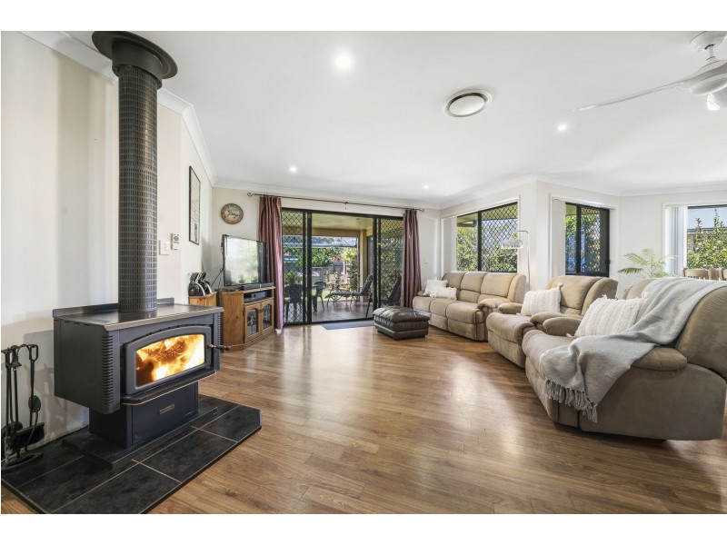 1 Prospect Terrace, Highfields QLD 4352
