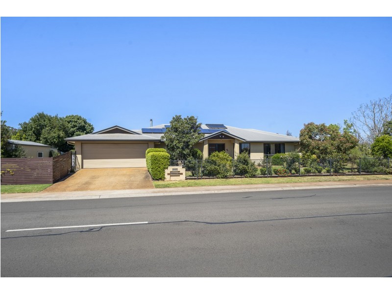 1 Prospect Terrace, Highfields QLD 4352