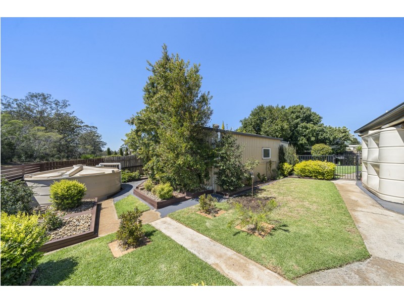 1 Prospect Terrace, Highfields QLD 4352