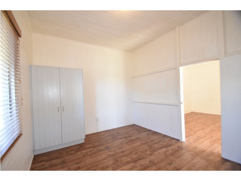 26 Swallow Court, Newtown QLD 4350