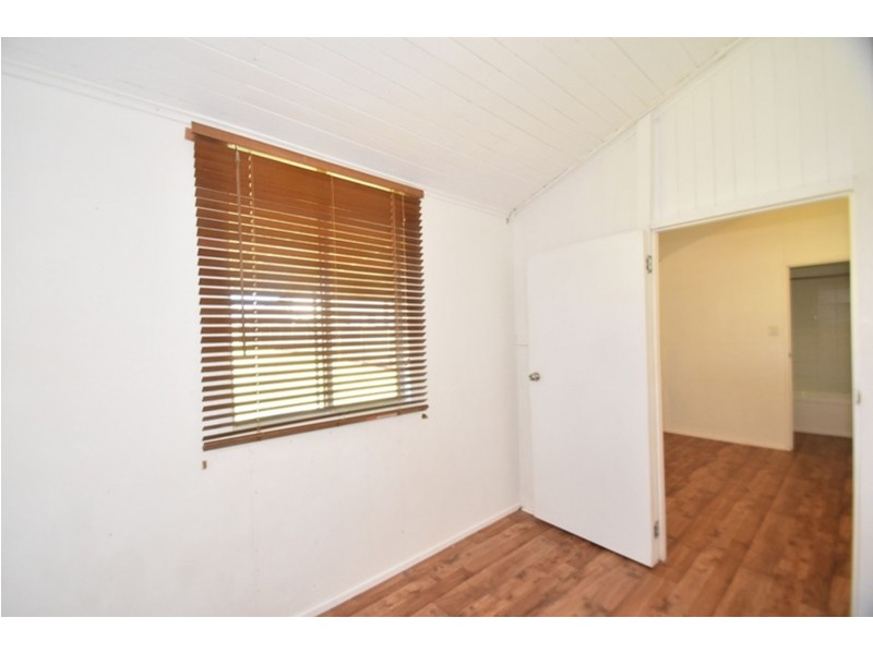 26 Swallow Court, Newtown QLD 4350