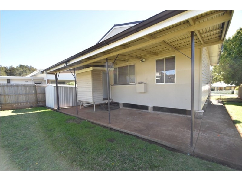 26 Swallow Court, Newtown QLD 4350