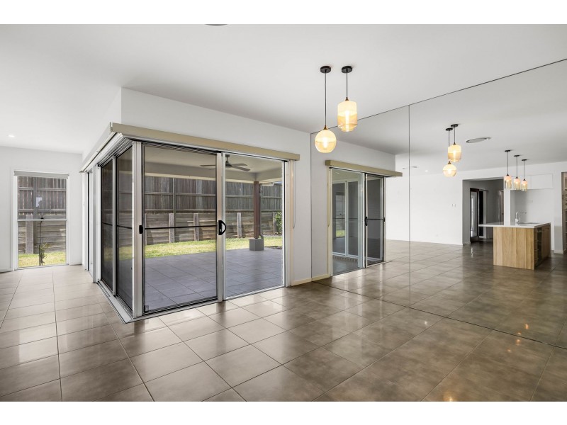 43 Sportsman Drive, Kleinton QLD 4352