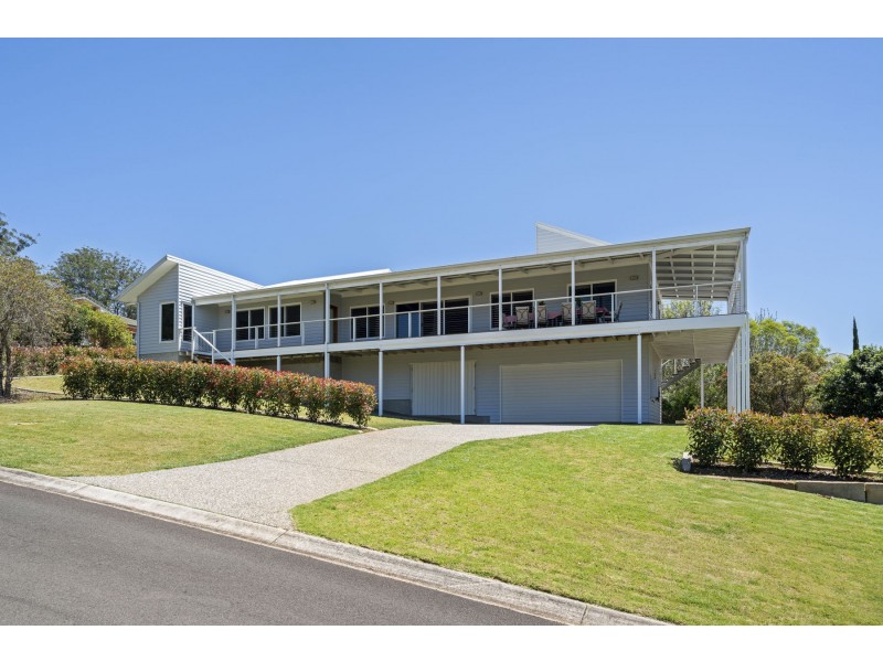 3 Grasmere Court, Mount Lofty QLD 4350