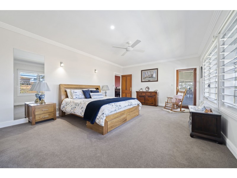 3 Grasmere Court, Mount Lofty QLD 4350