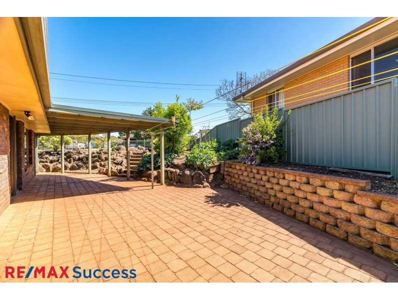 25 Regent Street, Darling Heights QLD 4350