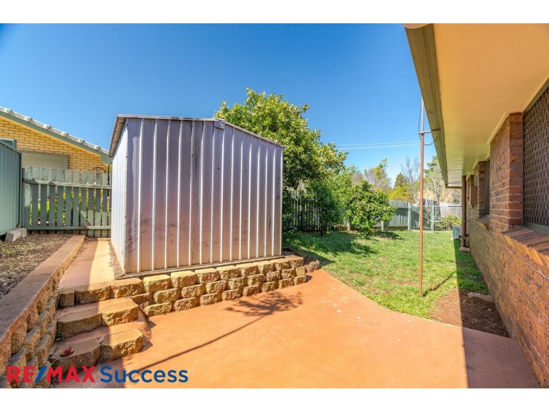 25 Regent Street, Darling Heights QLD 4350