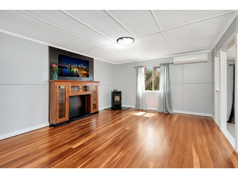 16 Erbacher Street, Centenary Heights QLD 4350