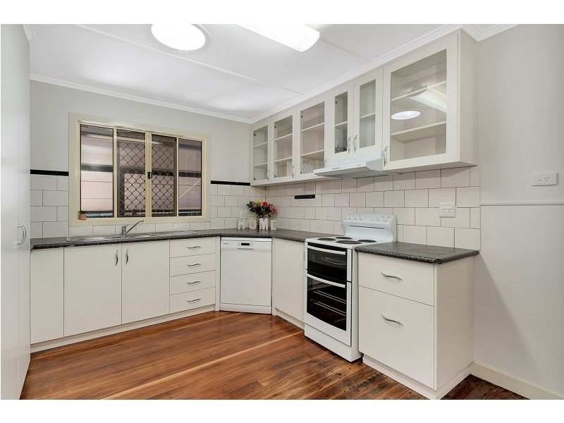 16 Erbacher Street, Centenary Heights QLD 4350