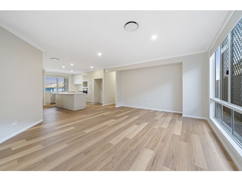 2/3 McGrory Street, Kearneys Spring QLD 4350