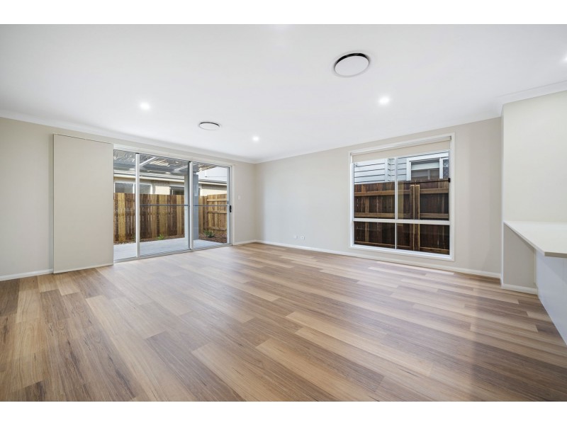 2/3 McGrory Street, Kearneys Spring QLD 4350